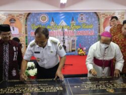 Resmikan Gereja Paroki Kristus Raja, Wali Kota Danny: Desain Luar Biasa dan Jemaat yang Kompak