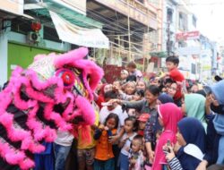 Ribuan Warga Padati Area Pegelaran Karnaval Budaya Jappa Jokka Cap Go Meh 2023