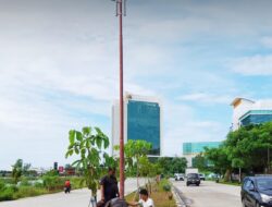 Wali Kota Makassar Instruksikan Dishub Pasang Tiang Lampu pada 45 Titik di Metro Tanjung Bunga