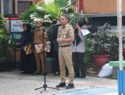 Gelar Upacara, Sekcam Ujung Tanah Tekankan Pelayanan Terbaik Untuk Masyarakat