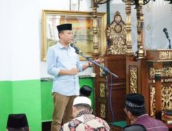 Gelar Safari Jumat, Camat Tallo Sampaikan Program Branding Makassar Kota Makan Enak