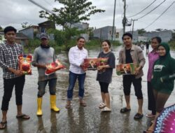 Yayasan Bentukan Ketua DPRD Rudianto Lallo Bantu Korban Banjir di Kota Makassar