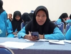 Diklat Jurnalis pemula, Siswa SMPN 1 Prateng merasa senang saat praktek Wawancara