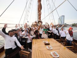 Pererat Silaturahmi, Peserta Workshop dan Trainer Temasek Singapora Wisata Naik Kapal Pinisi