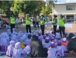 Puluhan Anak TK Belajar Rambu-Rambu di Ditlantas Polda NTB