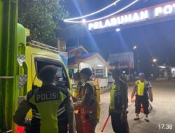 Tim Gabungan Lakukan Operasi Patuh Karantina Di Pelabuhan Poto Tano