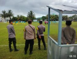 Bhabinkamtibmas Benete Hadiri Penutupan Turnamen Volly Putri Antar Desa di Dua Kecamatan