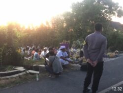 Polsek Sekongkang Amankan Pengerupukan Dan Persembahyangan Ummat Hindu