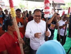 Keakraban Danny Pomanto Bersama Rumpun Keluarga Nene Orang Sidrap Rayakan Tradisi Mappadendang