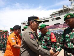Wali Kota Danny Pomanto-Panglima TNI Laksamana Yudo Margono Lepas Satgas Pamtas Papua di Makassar