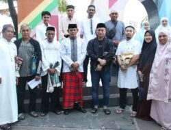 Memperkuat Iman, Camat Ujung Tanah Bersama Jajaran Mengikuti Shalat Subuh Berjamaah di Anjungan City Of Makassar