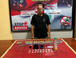 Tim Opsnal Sat Resnarkoba Tangkap Seorang Pengedar Berikut 17 Poket Narkotika Jenis Sabu