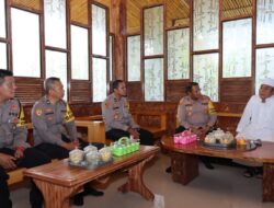 Kapolsek Praya Dampingi Kapolres Loteng Silaturahmi di Ponpes YATOPA Bodak Dalam Jumat Curhat