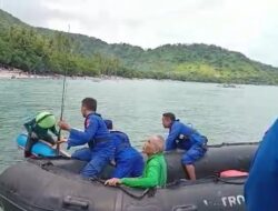 Perahu Tiga Pemancing Tenggelam Berhasil Ditolong Personel Patroli Polairud Polda NTB