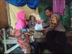 Bantuan Kemanusiaan, Bhabinkamtibmas Polsek Alas Salurkan Bansos