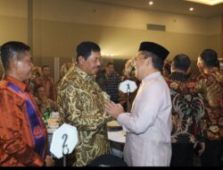 Didampingi Ketua TP PKK Kota Makassar, Danny Pomanto Hadiri Malam Kenal Pamit Kapolda Sulsel