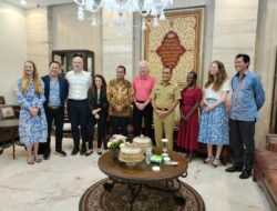 Kadis PU dan UPT BLUD PAL Dampingi Walikota Terima Kunjungan Tim RISE