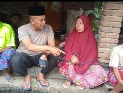 Berbelasungkawa, Kapolsek Jonggat Melayat Ke rumah Warganya Yang Meninggal Dunia