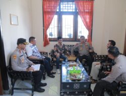 Pastikan Keamanan Saat Pendaftaran Caleg di Hari Terakhir, Kapolda NTB Kunjungi KPU