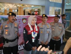 DIREKTUR SAMAPTA POLDA NTB BERIKAN PENYAMBUTAN KEPADA ANGGOTANYA YANG BERPRESTASI DI SEA GAMES 2023