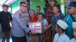 Simakrama di Pelosok Dusun, Kapolda NTB Salurkan berbagai Bansos serta Ajak Masyarakat Jaga Kamtibmas