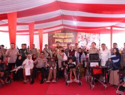 Kapolres Lombok Tengah Dampingi Kapolda NTB salurkan Bansos Kemensos RI