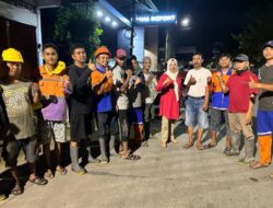 Akhir Pekan, Camat Wajo Luangkan Waktunya Bersama Para Satgas Kebersihan