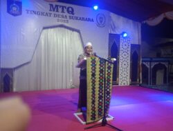 Ikuti acara Pembukaan MTQ Masyarakat Desa Sukerare Tumpah Ruah Memadati Halaman MTS Nurul Ikhlas.