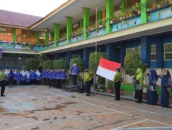 UPT SPF SMPN 4 Makassa Gelar Upacara Pengibaran Bendera Peringatan Hari Lahir Pancasila