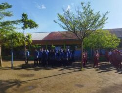 Peringatan Harlah Pancasila, UPT SPF SD Negeri Parinring Makassar Gelar Upacara Pengibaran Bendera