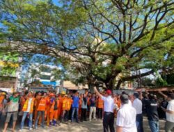 Demi Mendukung Program MTR, PLT Camat Bontoala Turun Langsung Semangati Petugas Kebersihan