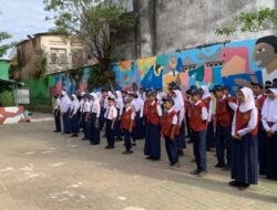 Rutinitas UPT SPF SMP Negeri 53 Makassar Laksanakan Apel Pagi