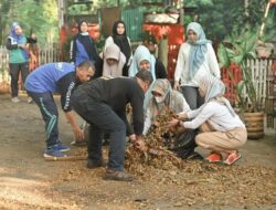 Peringati Hari Lingkungan Hidup, Indira Mulyasari Pimpin Pegawai PDAM Makassar Bersihkan Pinggiran Saluran Air