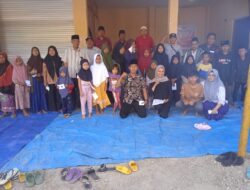 Peringati 10 Muharram, Pemuda Bersatu Desa Pengenjek Beri Santunan kepada Anak Yatim