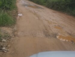 Akibat Lemahnya Pengawasan, Proyek Peningkatan Jalan Nanga Taman-Nanga Mahap di Duga Asal Jadi