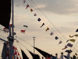 Atraksi Terjun Payung Meriahkan Pembukaan Makassar F8 2023