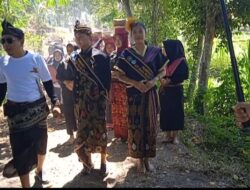 Pawai Seni dan Budaya  Tradisi Besok Gong juga ikut memeriahkan Hari Jadi Desa Bonjeruk Ke 166