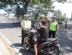 Hari Pertama Ops Zebra Rinjani 2023, Polres Loteng Layangkan Puluhan Surat Tilang
