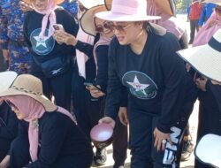 Wakil Ketua Umum Bhayangkari Pimpin Baksos dan Baktikes Mom’s DL’89 di Lombok