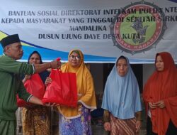 Direktorat Intelkam Polda NTB bagikan ratusan paket sembako bagi warga masyarakat sekitar Sirkuit Mandalika
