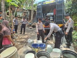 ANTUSIAS WARGA, SAMBUT KEDATANGAN DIT SAMAPTA POLDA NTB