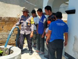 Polres Lombok Tengah dan Instansi Terkait Gelar Baksos Distribusi Air Bersih di Kecamatan Jonggat