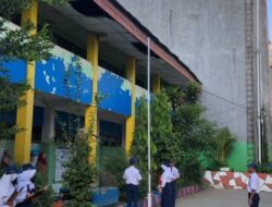 UPT SPF SMPN 53 Makassar Laksanakan upacara bendera setiap Hari Senin