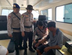 Sat Polair Polres Lombok Utara Berikan Pelayanan Kesehatan dan Perpustakaan Terapung*