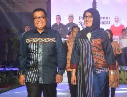 Hadiri Ajang Pesona Tenun, Sekprov Harap Pengembangan Tenun di Sulbar