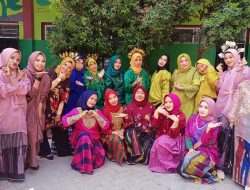 UPT SPF SDN Pongtiku 2 Meriahkan HUT Kota Makassar dengan Gunakan Pakaian Adat