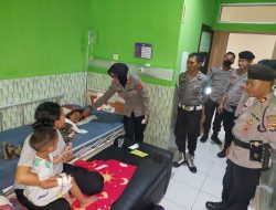 Kunjungi Keluarga Anggota Yang Sakit, Ini Pesan Kapolsek Praya