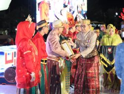 Berdedikasi, Pemkot Makassar Anugerahi Penghargaan Pegawai Teladan