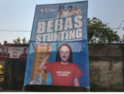 Dengan Pemasangan Baliho Dinas PPKB Makassar Sosialisasikan Penurunan Stunting