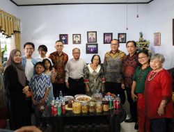 Wali Kota Danny Jaga Silaturahmi di Momen Perayaan Hari Natal